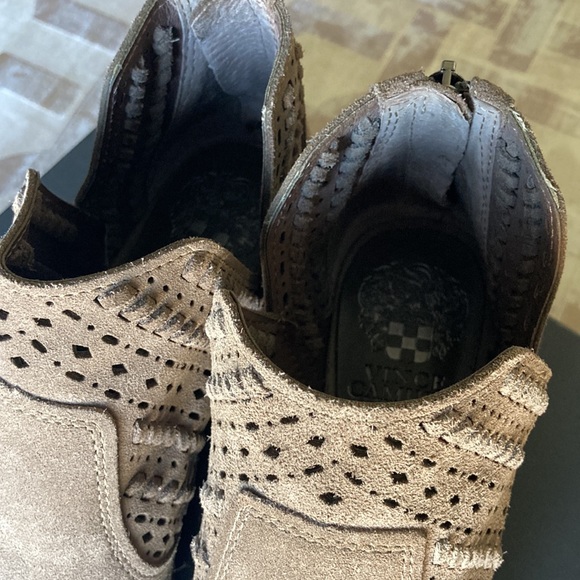 Vince Camuto 💫Prasata Booties-Barely Worn - Picture 5 of 7